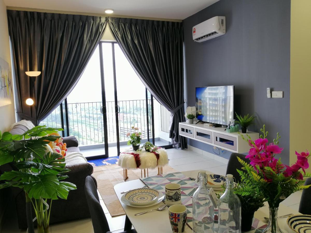 Astetica Residences @ Seri Kembangan Esterno foto